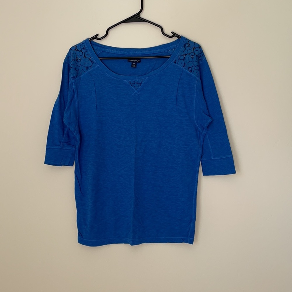 American Eagle Blue 3/4 Sleeve Shirt